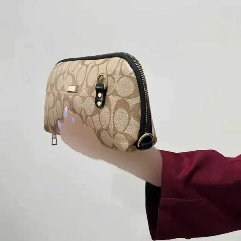 کیف دستی و دوشی زنانه طرح دار چرم صنعتی